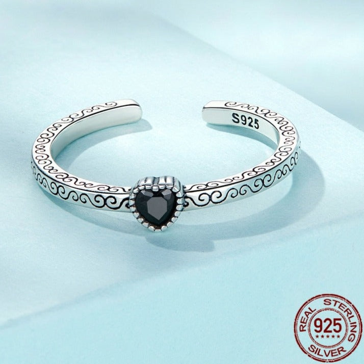 Classical Black CZ Heart Stone & Retro Flower Pattern 925 Sterling Silver Adjustable Women's Ring