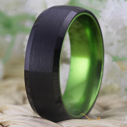8mm Black & Irish Green Tungsten Unisex Ring