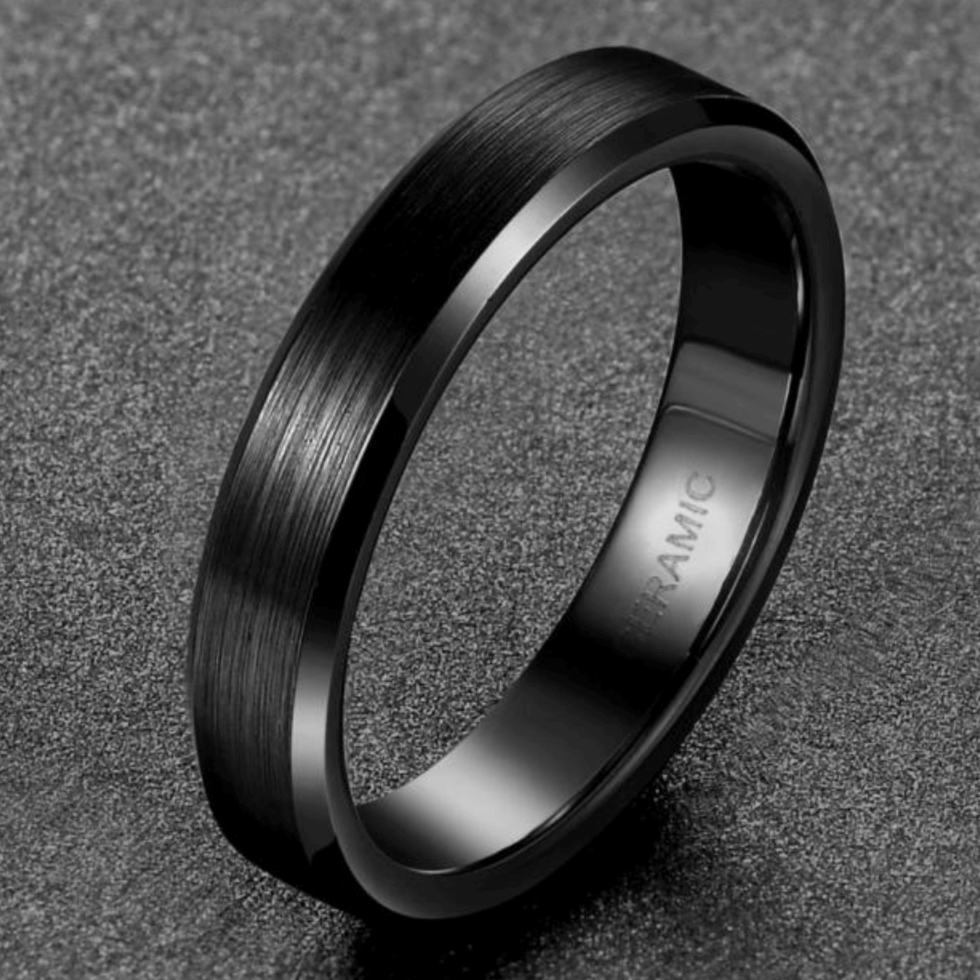 4mm Pure Black Ceramic Unisex Ring