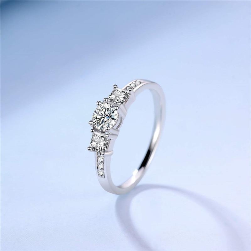 Round & Square Cut Cubic Zirconia Womens Ring